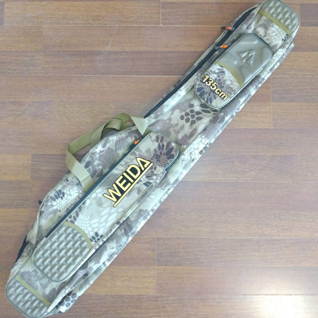 

Чехол для удилищ 3 отсека Weida 135см питон