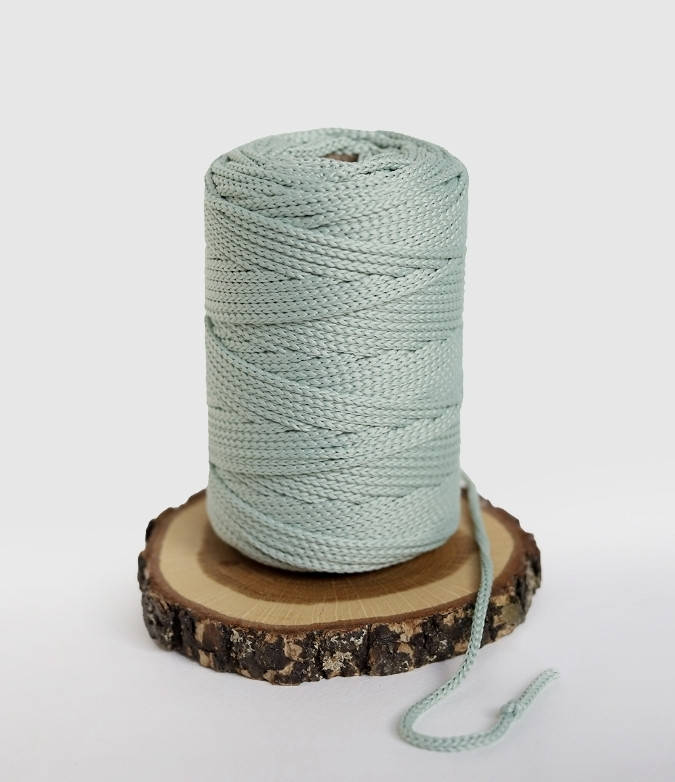 

Полиэфирный шнур 3мм, Тифани