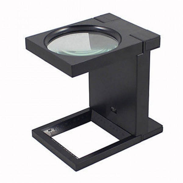 

Лупа настольная складная с LED подсветкой TG 9005-B, 8-X увеличение, диаметр линзы-25мм