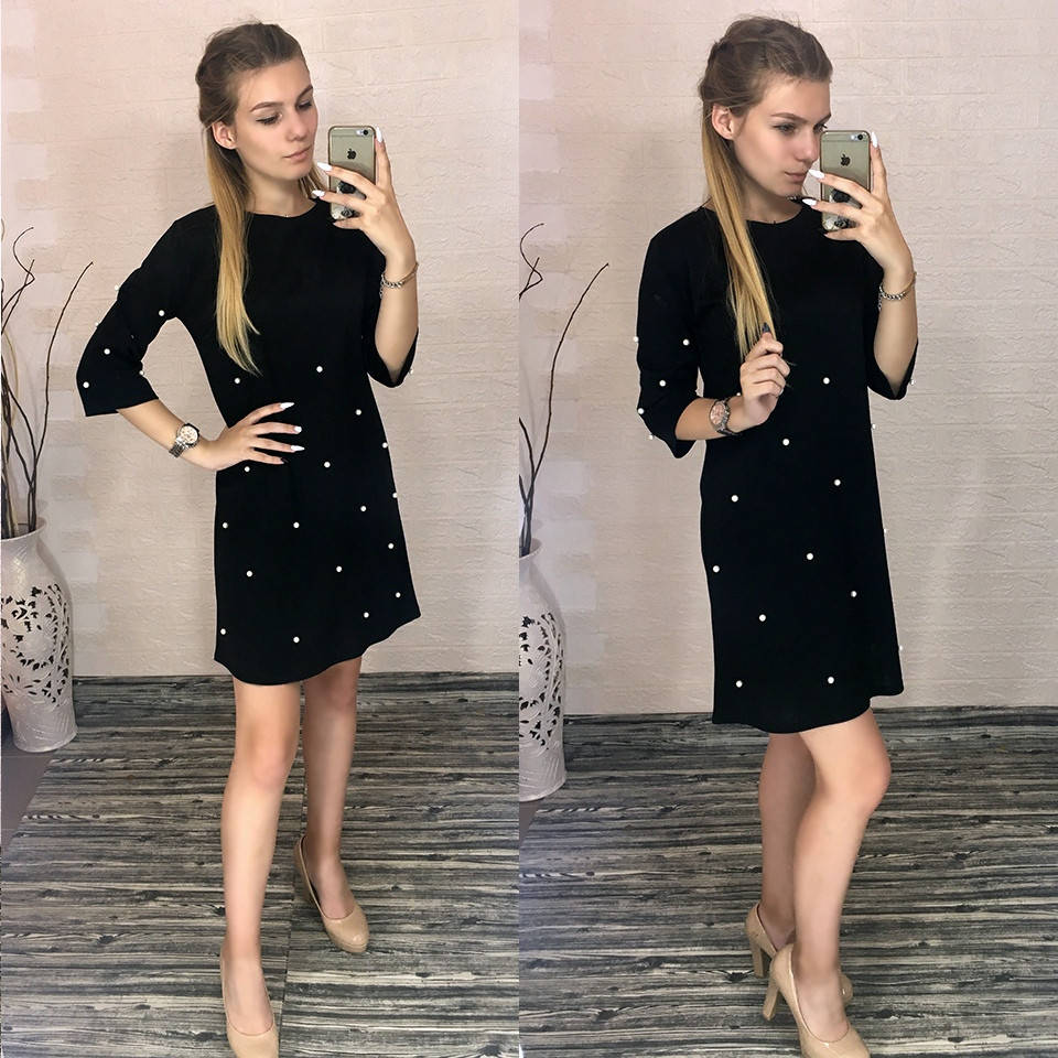 

Нарядное платье с бусинами