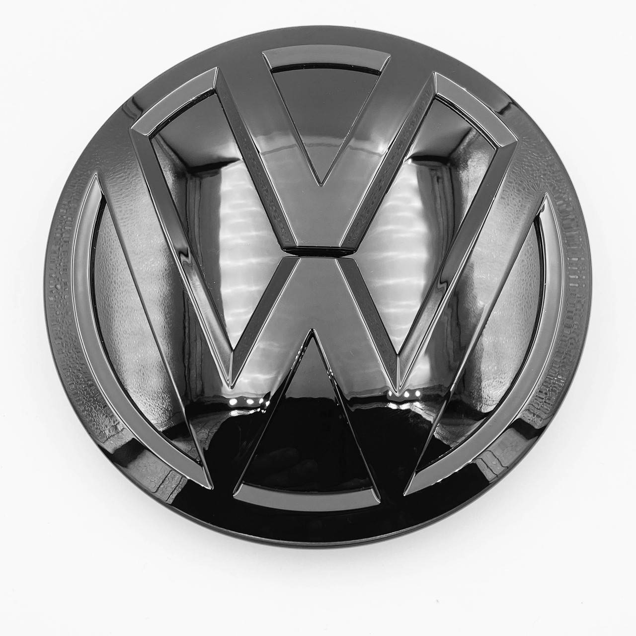 

Эмблема передняя VW (Фольцваген) Polo 6, Golf 7,5, Jetta 6 Fl, Passat B8, Touran 2, Touareg 3 Черный
