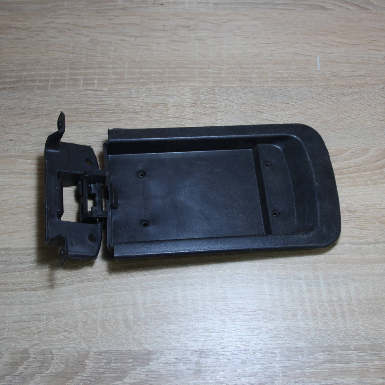 

Крышка бара (консоли), подлокотник 3110 голая