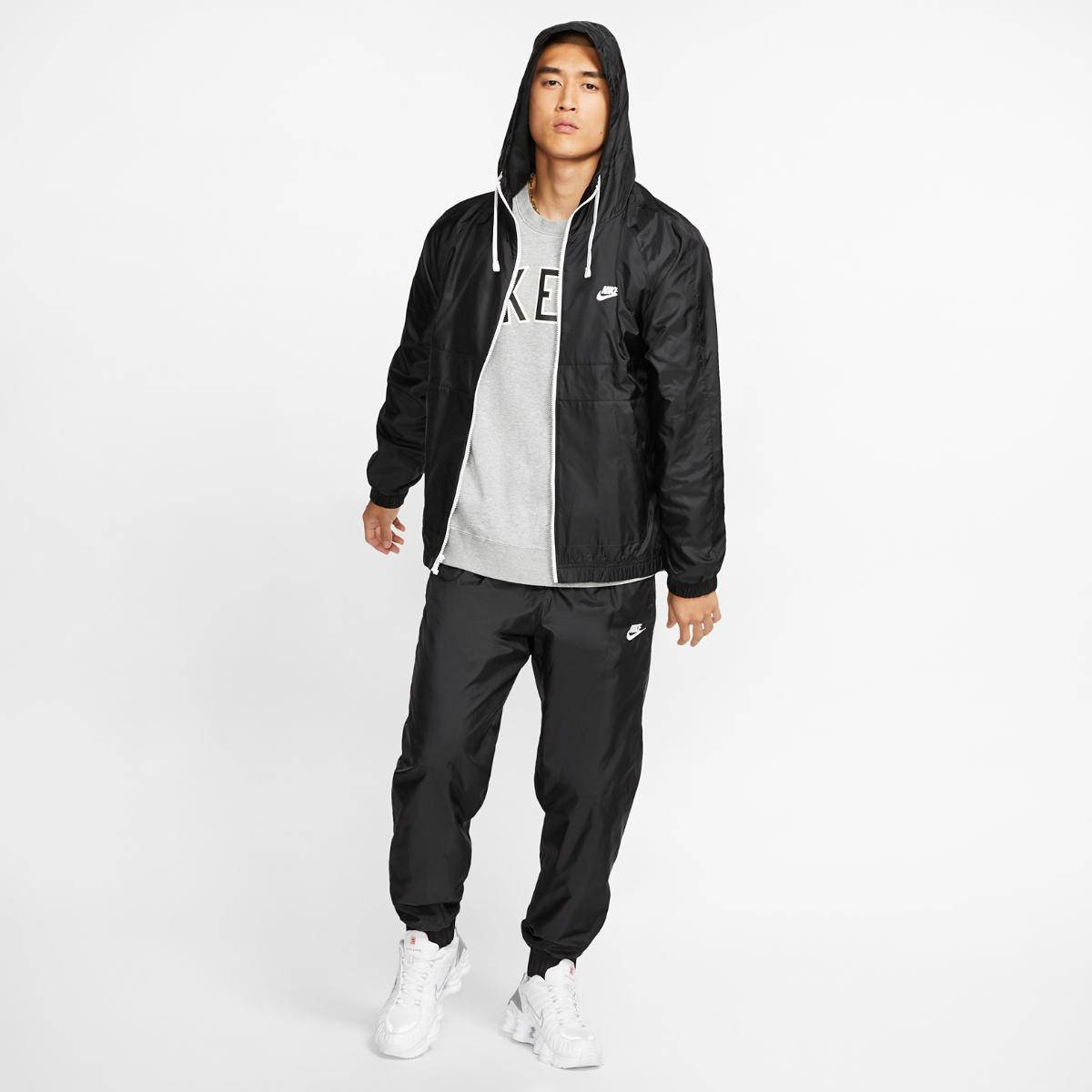 

Костюм спортивный Nike NSW Hooded Woven Tracksuit BV3025-010 Черный
