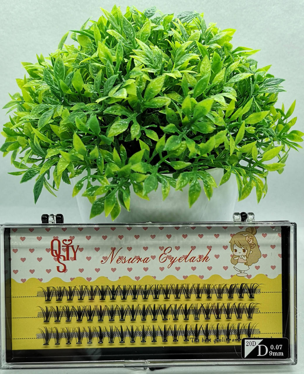 

Пучковые накладные ресницы Nesura QSTY Eyelash 20D 9мм, Черный