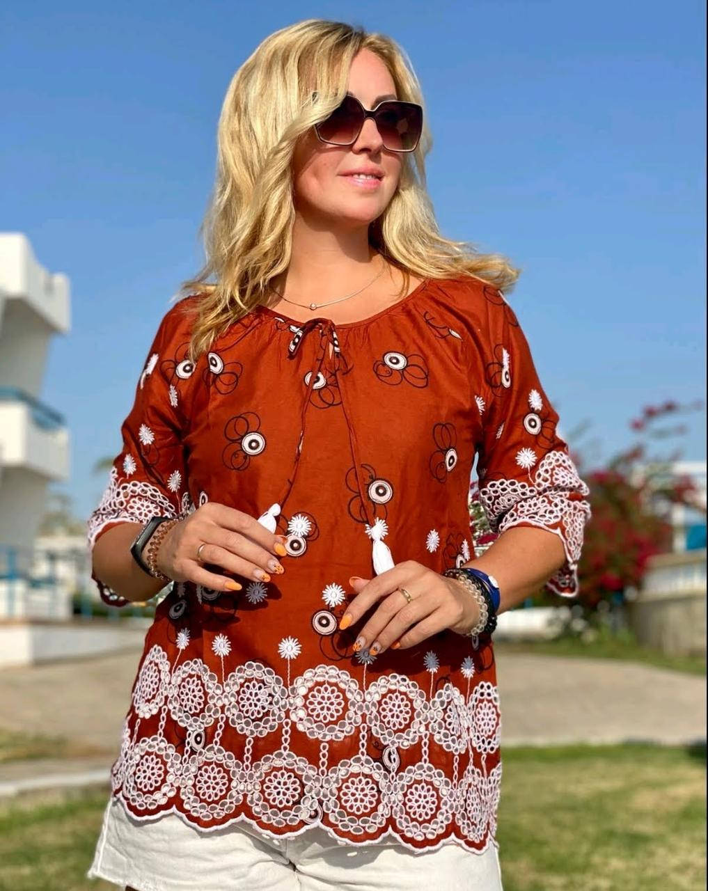 

Летняя нарядная блузка с рукавами три четверти из натуральной ткани (М-2XL) Терракот