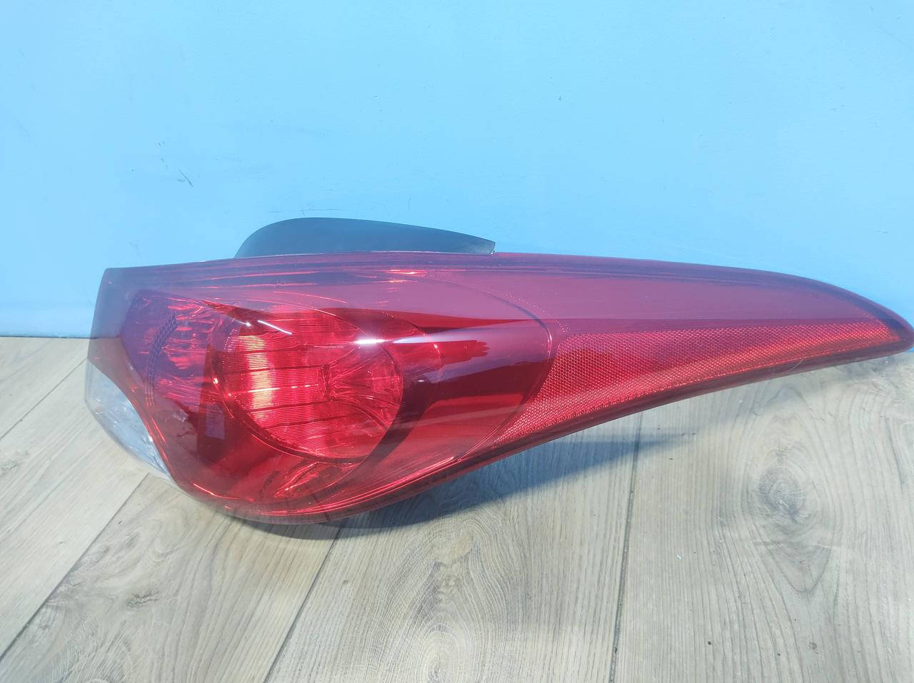 

Фонарь правый задний Hyundai Elantra MD 2011-2014