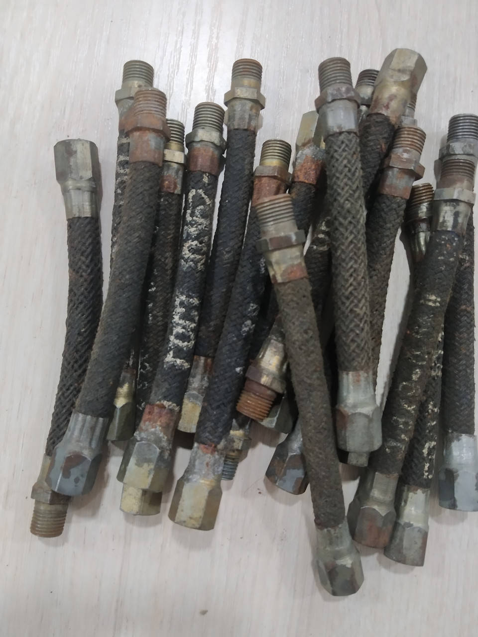 

Шланг смазки муфты выжимного сцепления ГАЗ-53 СССР