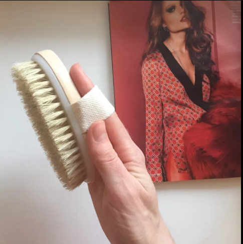 

Антицеллюлитная дренажная щетка для сухого массажа