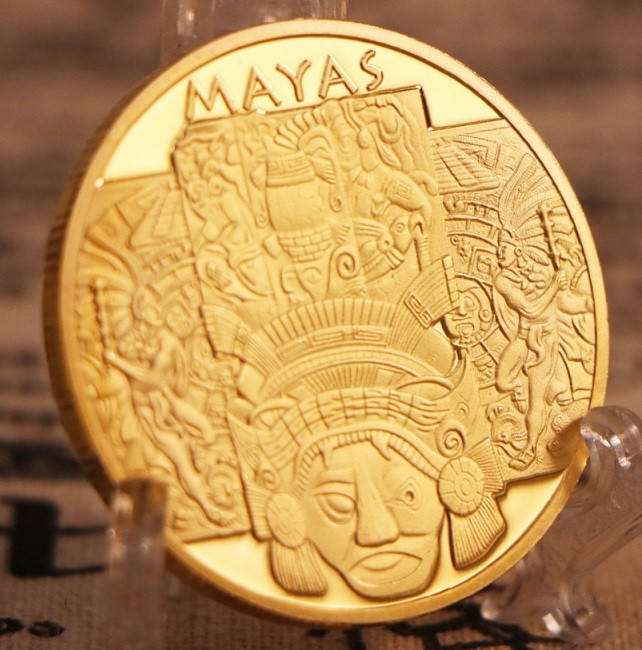 

Позолоченная сувенирная монета ''Календарь Майя'' 2021