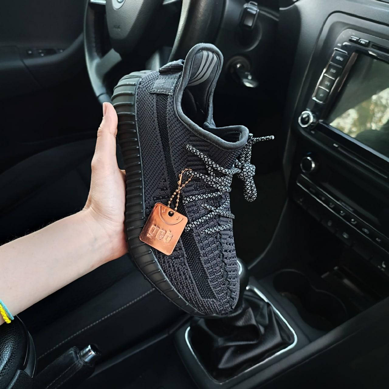 

Женские кроссовки Adidas YEEZY BOOST 350 V2 темно серые Адидас Изи Буст изики, Темно-серый