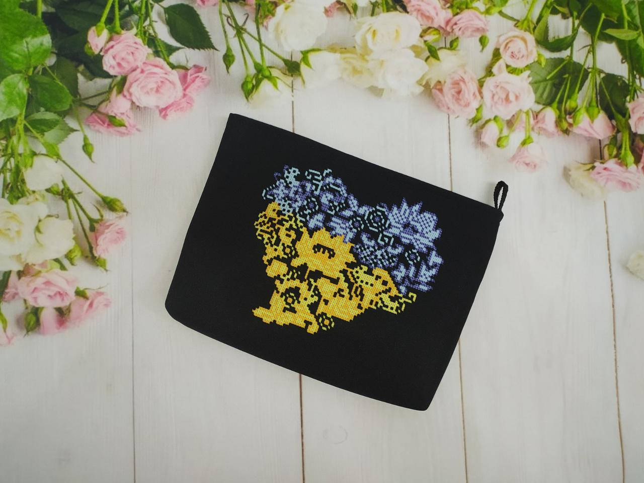 

Косметичка під вишивку бісером КОС6