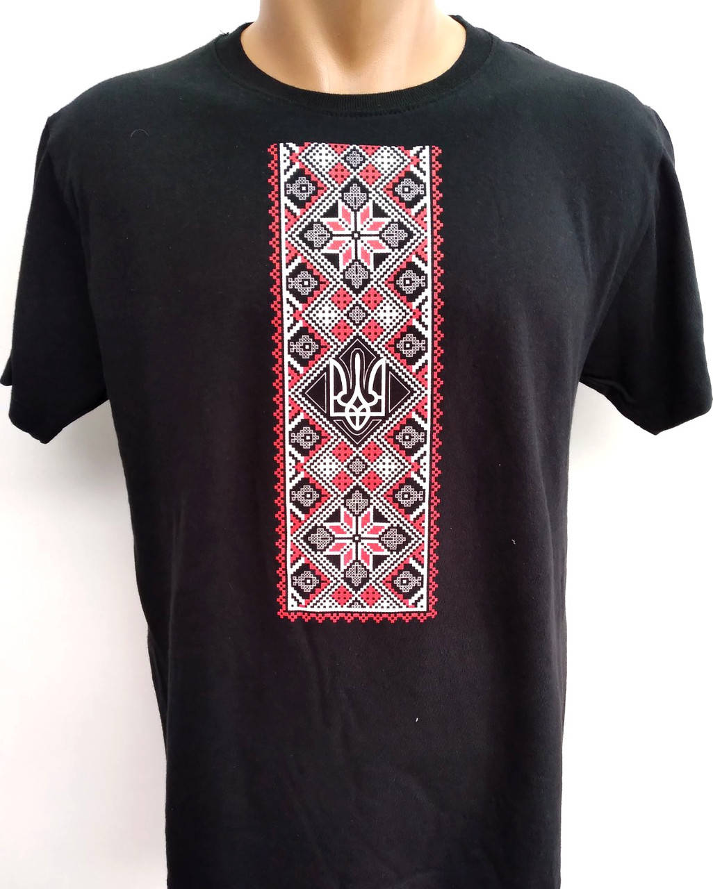 

Футболка вишиванка чорна принт