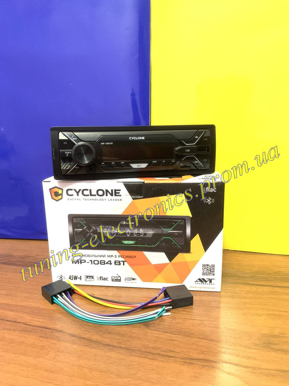 

Автомагнитола 1 din Cyclone MP-1084G BT с Bluetooth AUX USB зеленая подсветка