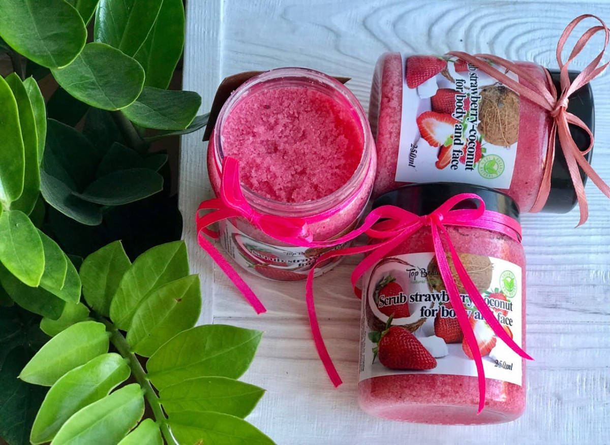 

Скраб для тела Top Beauty банка 250 мл Strawberry-Coconut