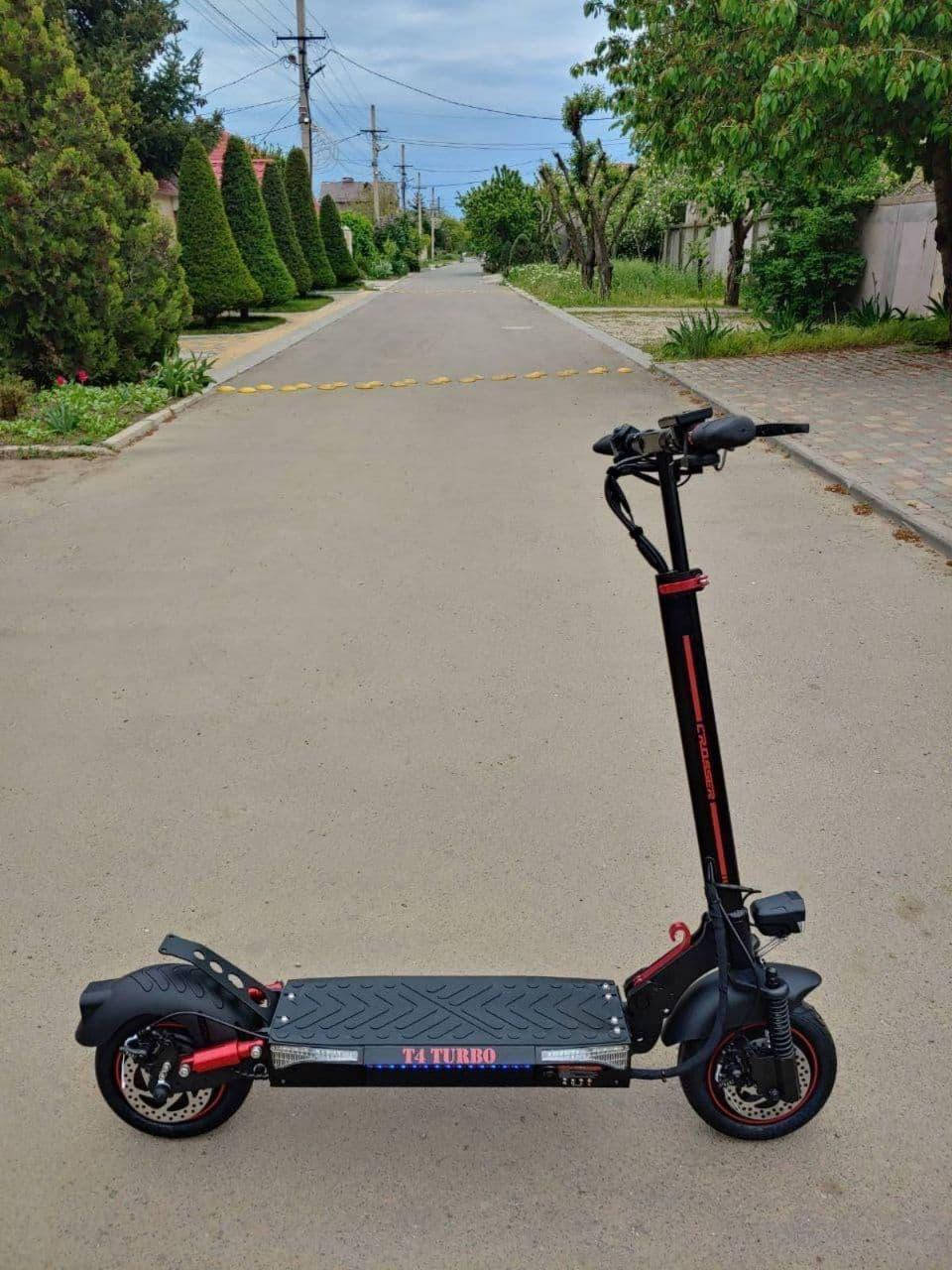 

Электросамокат Crosser T4 - 1000 Watt 45 км 120 кг 12500 mAh