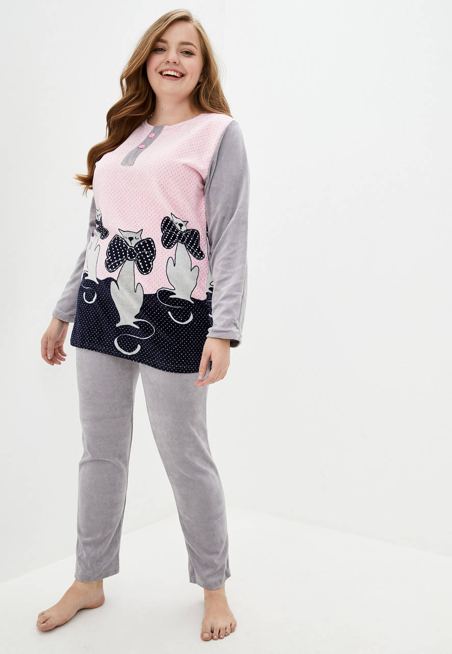 

Женская велюровая пижама с котиками Велюр на хлопковой основе