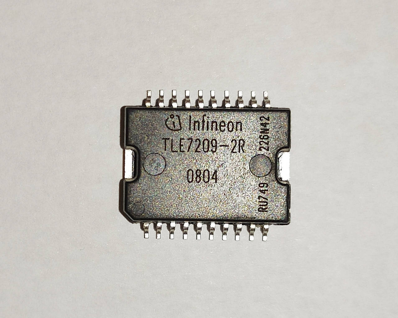 

TLE7209-2R Микросхема TLE7209R Infineon TLE7209 SOP-20 корпус P-DSO-20-12