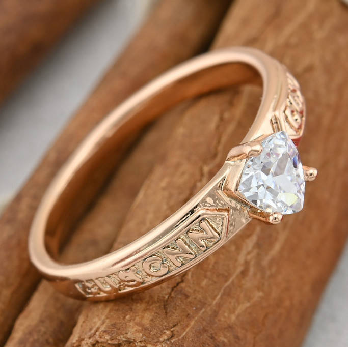 

Кольцо Xuping Спаси и Сохрани 15204 ширина 5 мм белые фианиты позолота 18К размер 20