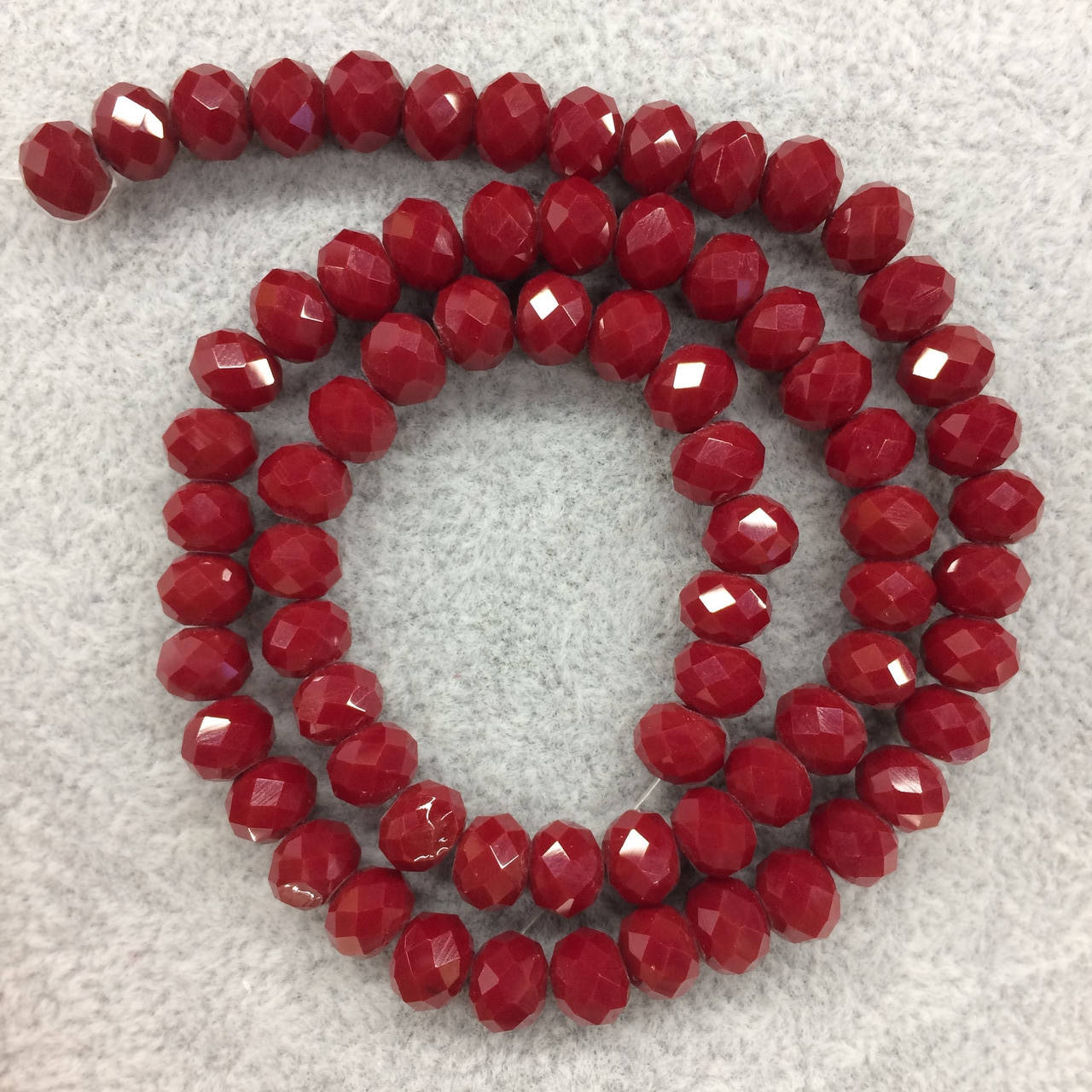 

Бусины на нитке Стекло рондель d=8мм цвет бордовый матовый (~72 бусин на на нитке)