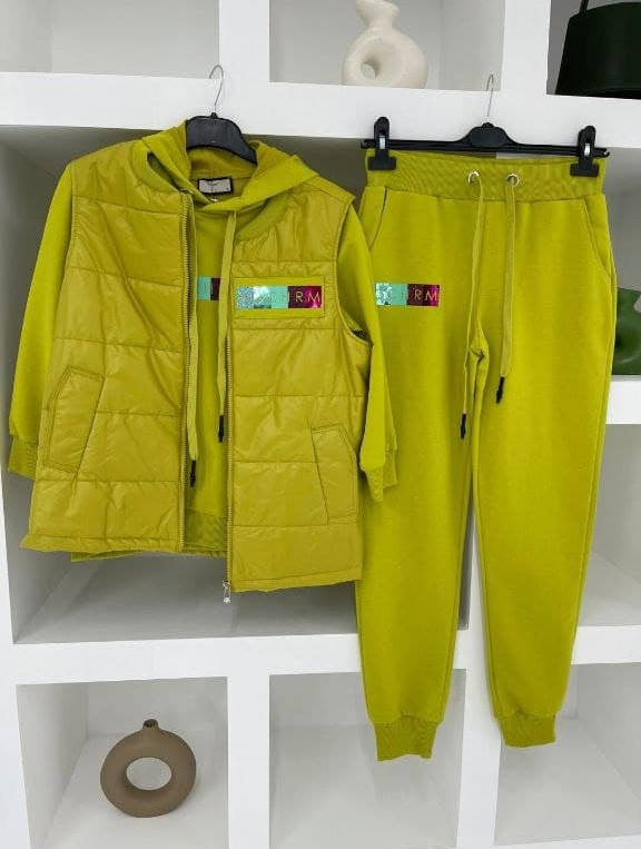 

Женский спортивный костюм Sogo GL 337 с капюшоном S, Горчица