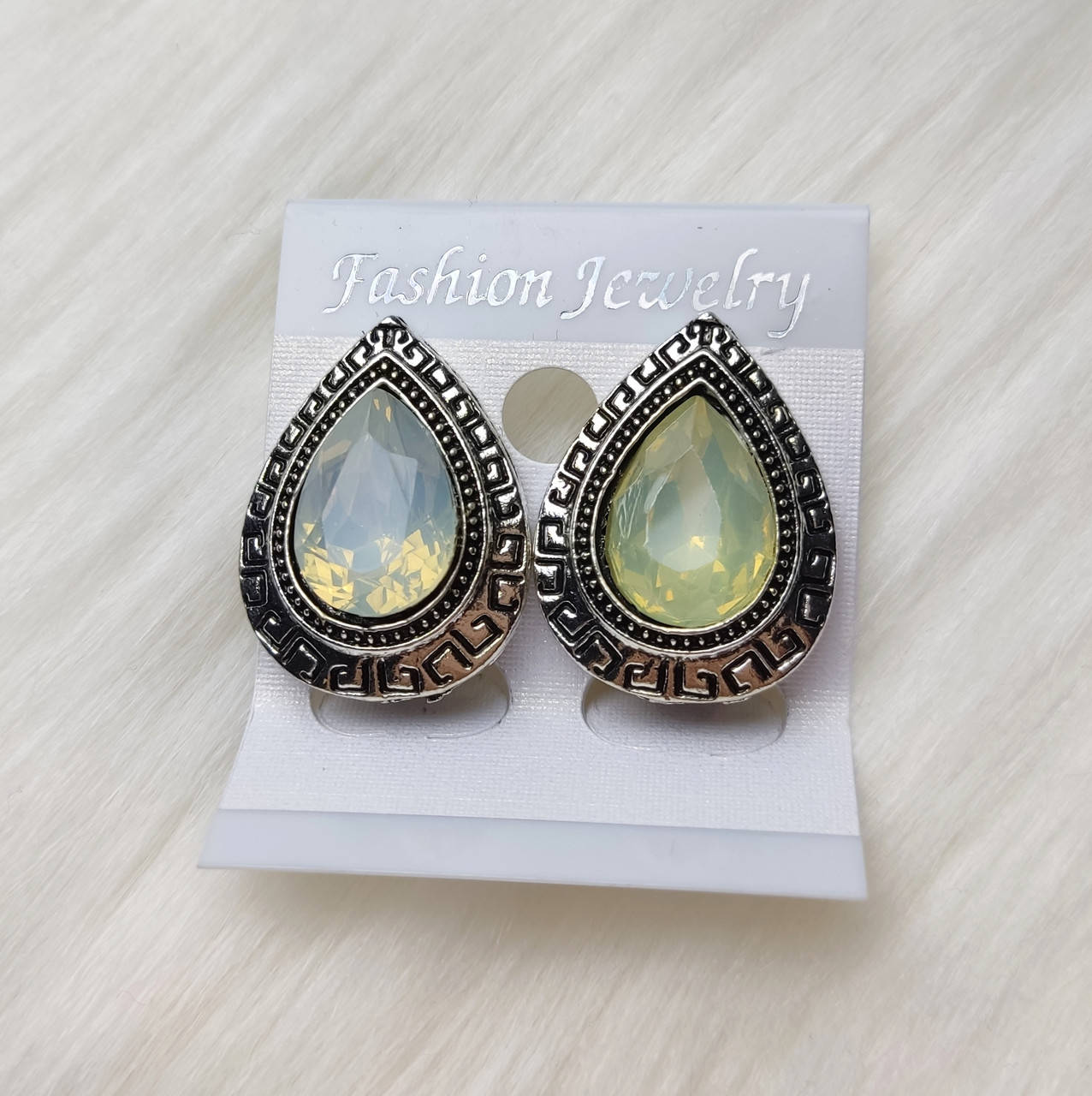 

Клипсы " Капля " с большим стразом, Античное серебро, Цинковый сплав, Страз, Лунный 24×18 мм