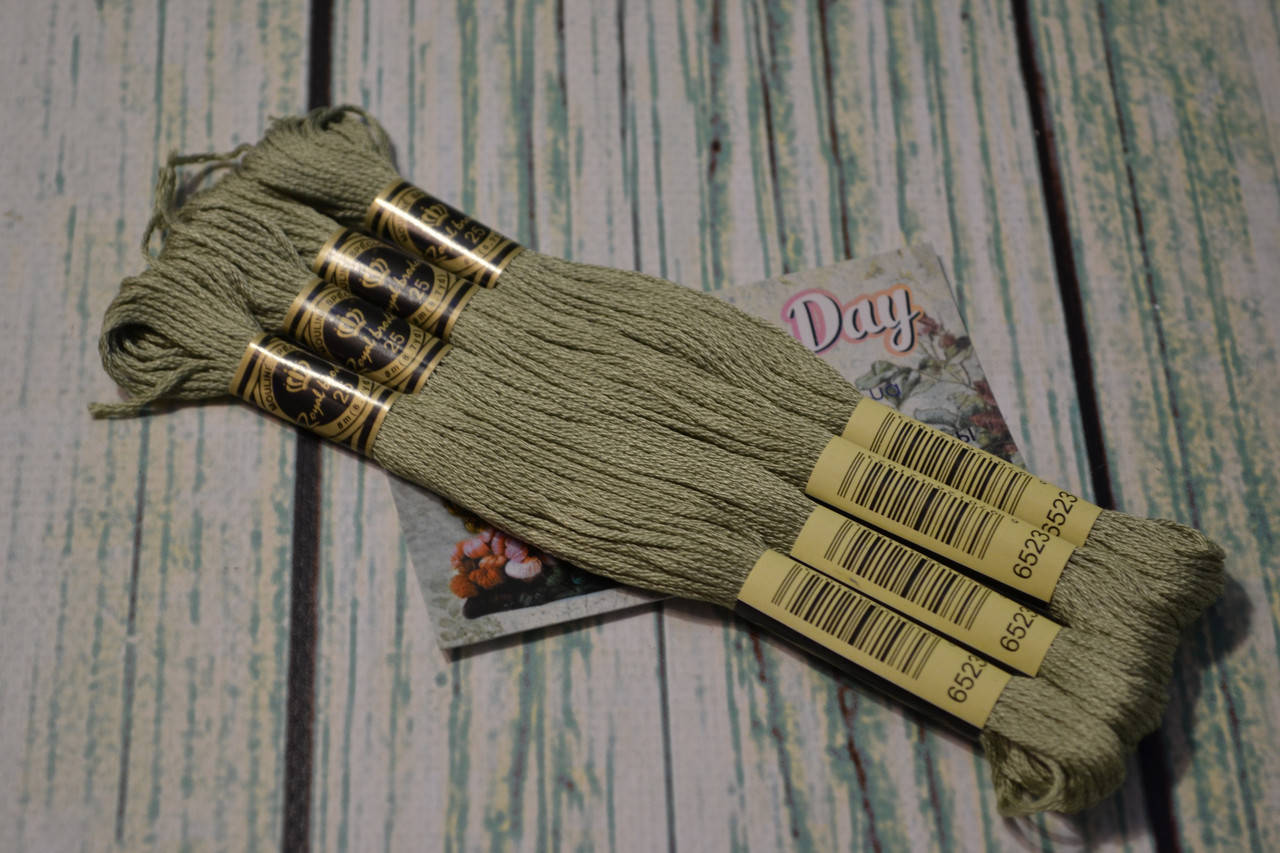 

Мулине Royal Broderie, цвет №523