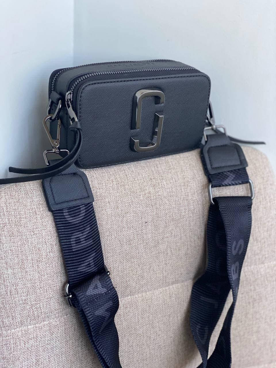 

Стильная Женская сумка MARC JACOBS MINI BLACK METAL Женская сумка черного цвета Марк Джекобс, Черный