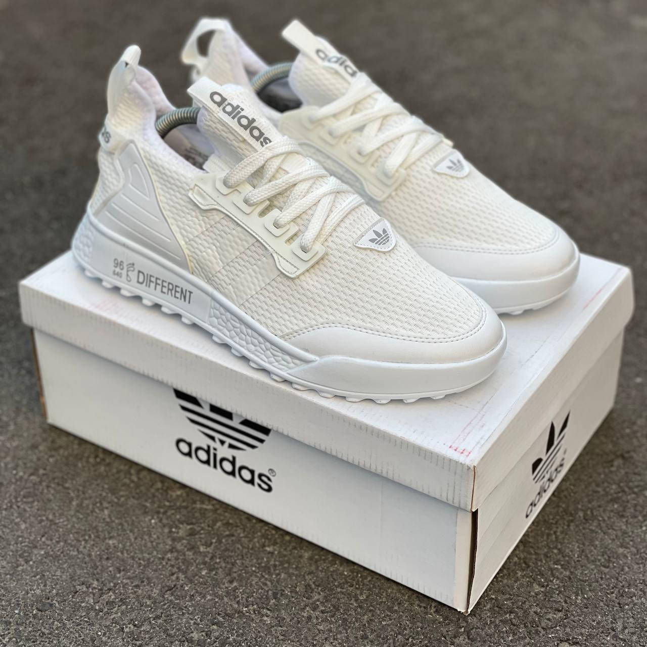 

Мужские кроссовки Adidas летние, Белый