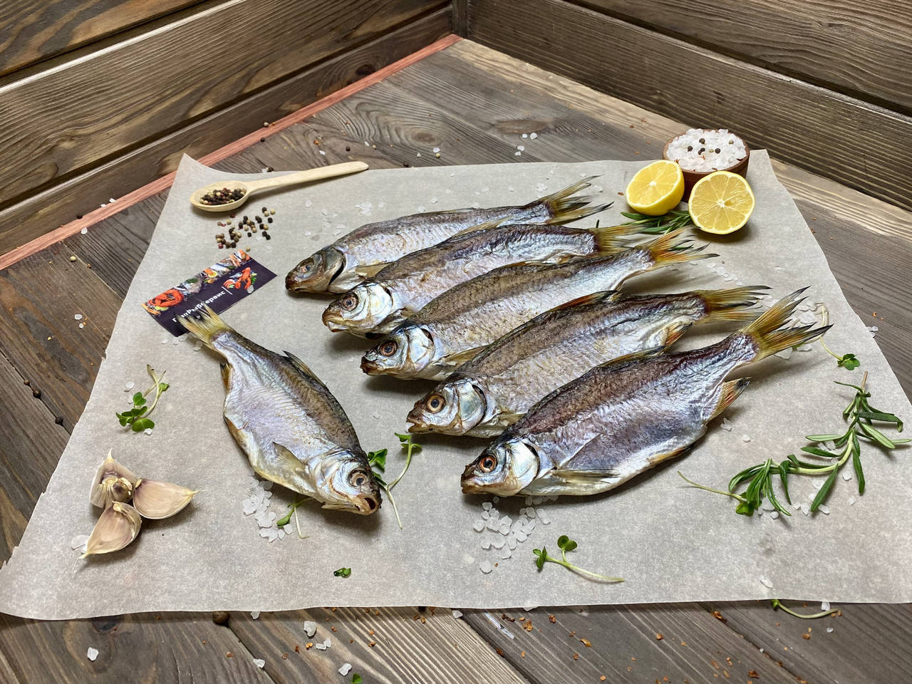 

Тарань чищеная икряная среднего размера, 1кг.