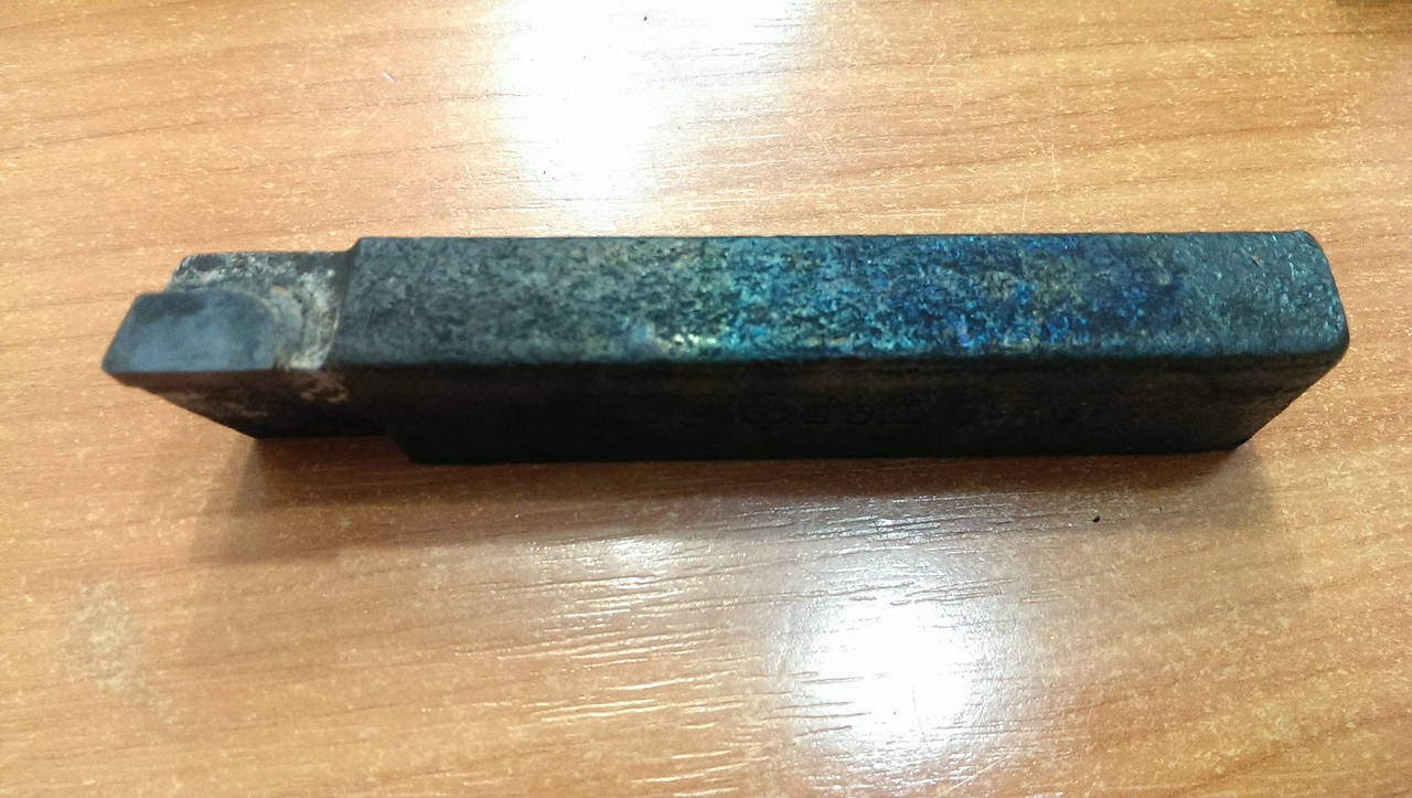 

Резец проходной упорный прямой 25х16х120 Т5К10 2101-0013(57)