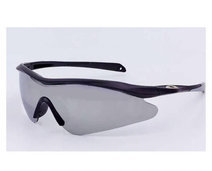 

Очки спортивные солнцезащитные OAKLEY YL146 Черный (SKL1020)