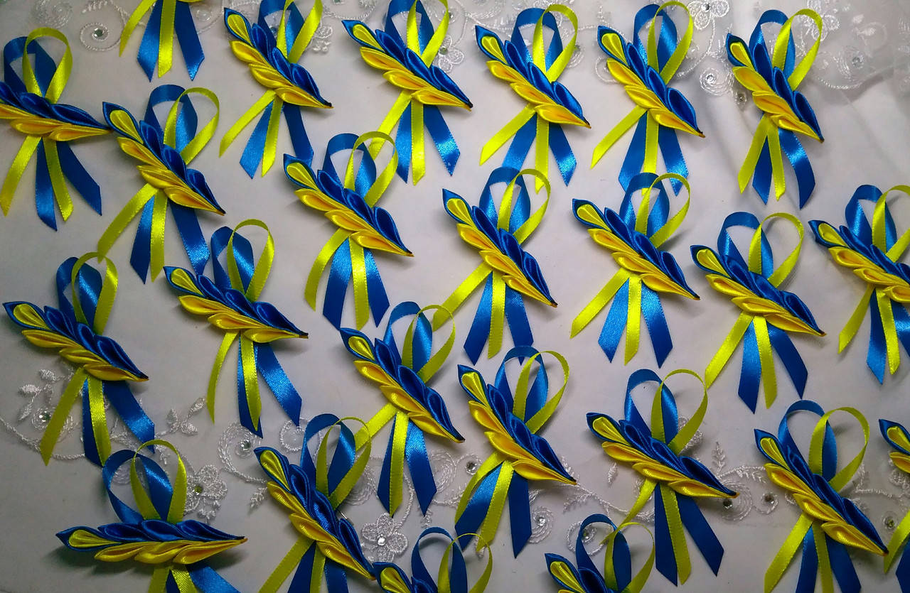 

Бутоньєрка "Колосок" Символ єдності єднання України символ єдності України єдності нації синьо жовтий