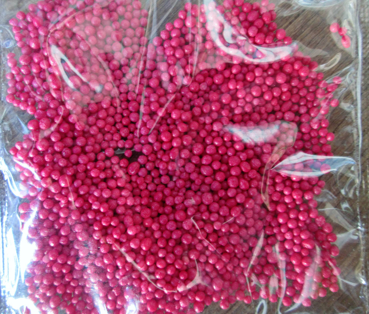 

Пасхальная посыпка горошек (бордовая)