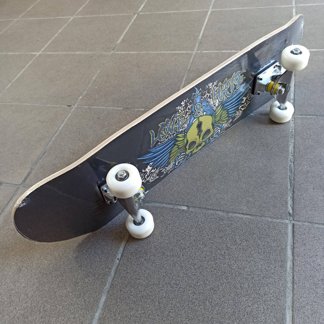 

Скейтборд трюковой 80 см. Колеса PU 5 см. Подшипник ABEC-7., Разные цвета