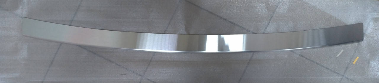 

Накладка на бампер с загибом Toyota Highlander III 2013-2019