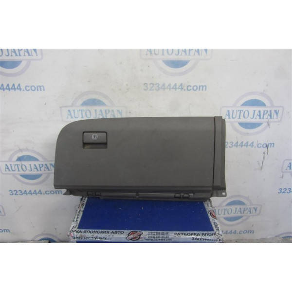 

Бардачок TOYOTA SIENNA 11-16 5504508020
