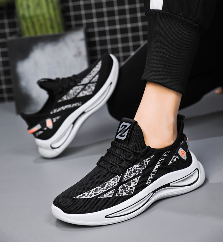 

Стильные удобные мужские кроссовки 39 - 44