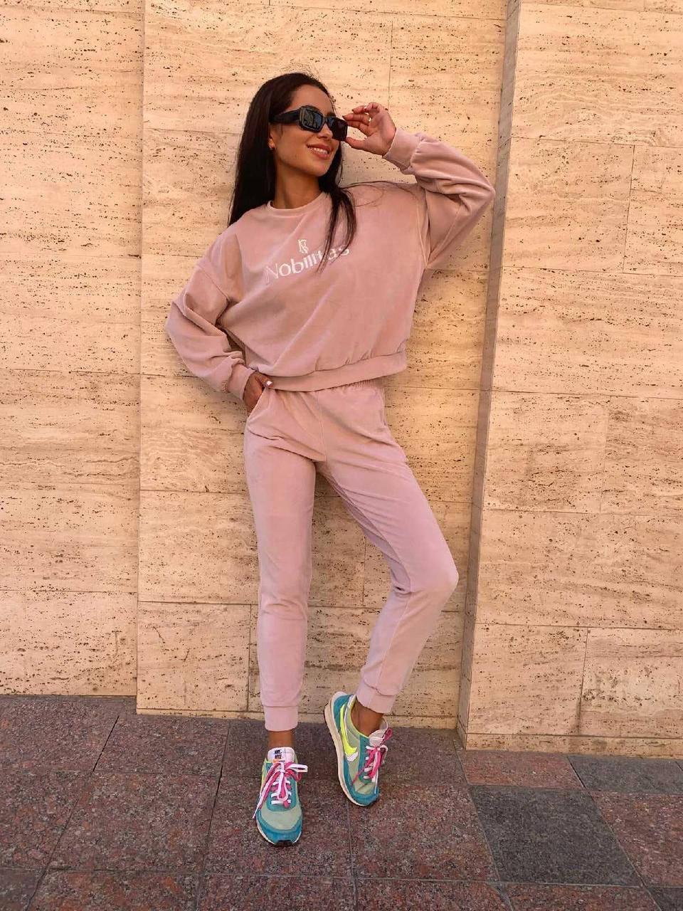 

Спортивный костюм женский плюшевый, размеры 42-52 "NOBILITAS" недорого от прямого поставщика, Пудровый