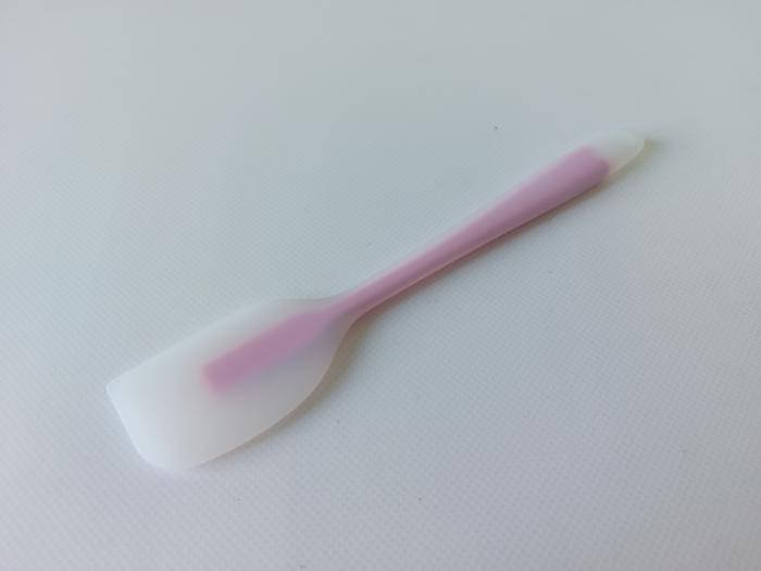 

Лопатка кухонная, силиконовая, литая L 21,5 cm.