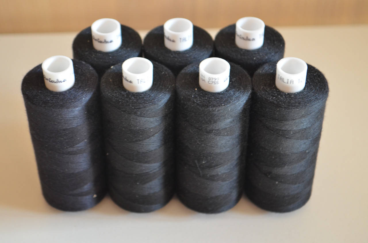 

Поліестрова нитка Talia 120 Чорний 1000м