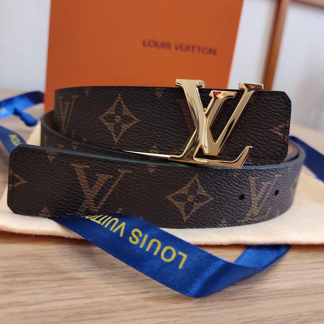 

Ремень Louis Vuitton кожаный премиум класса в коробке с документами