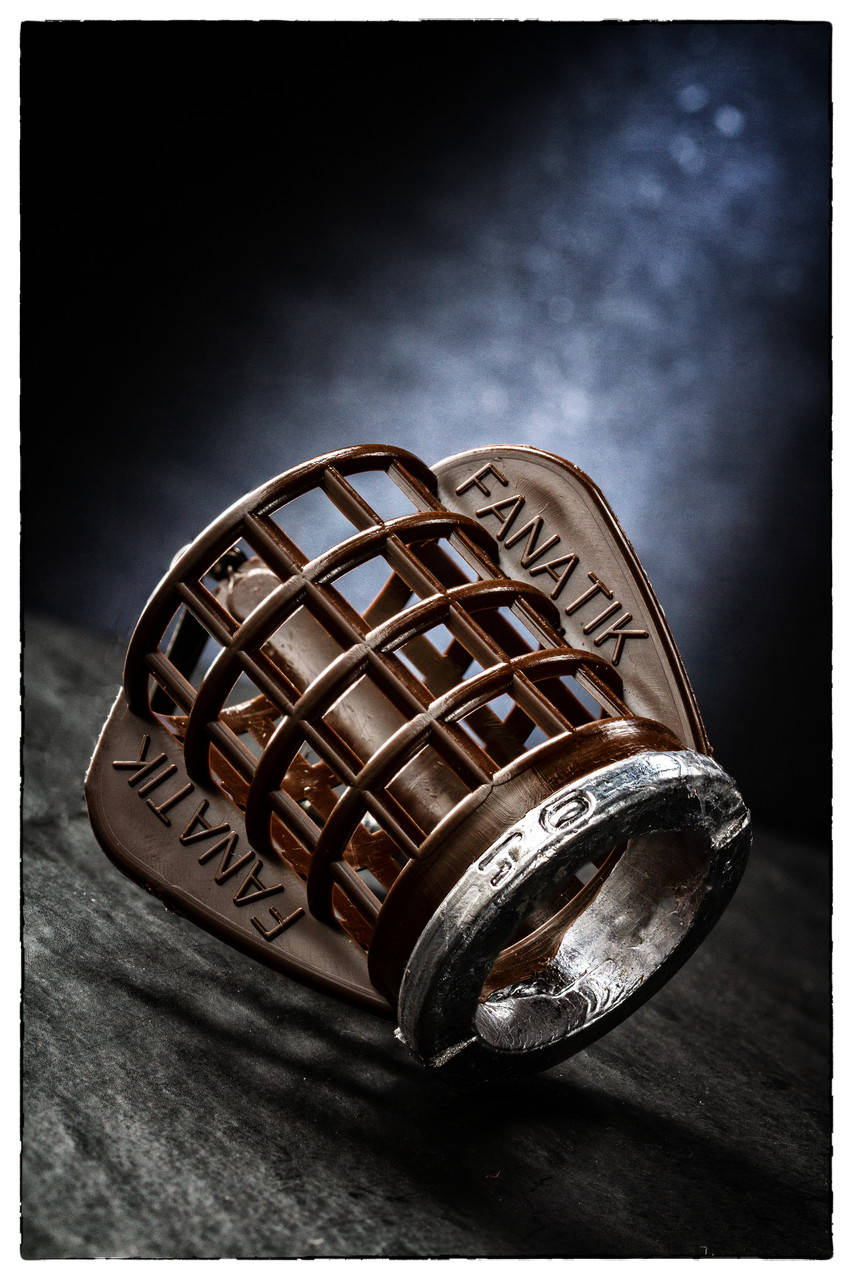 

Кормушка фидерная FANATIK Пуля-крыло 40 гр