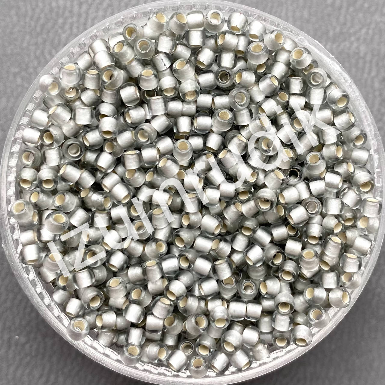 

Бисер круглый TOHO TR-11-29AF