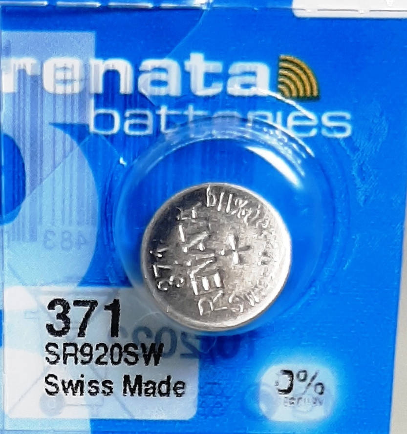 

Батарейка для часов. Renata SR920SW (371) 1.55V 39mAh 9,5x2.05mm.Серебрянно-цинковая