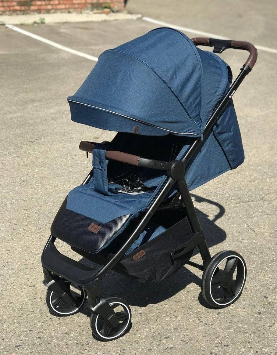 

Коляска прогулочная Carrello Bravo (CRL-8512) с дождевиком, чехол на ножки, подстаканник, Синий