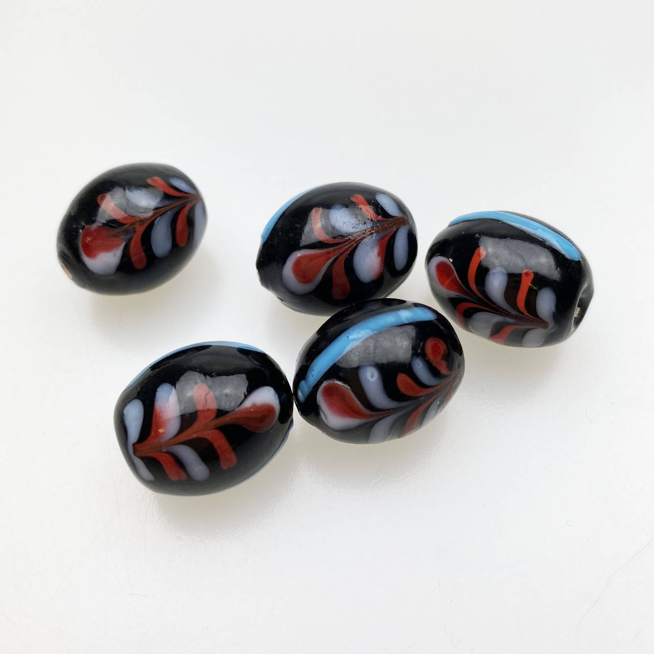 

Скляна намистинка овал чорна 18 мм,