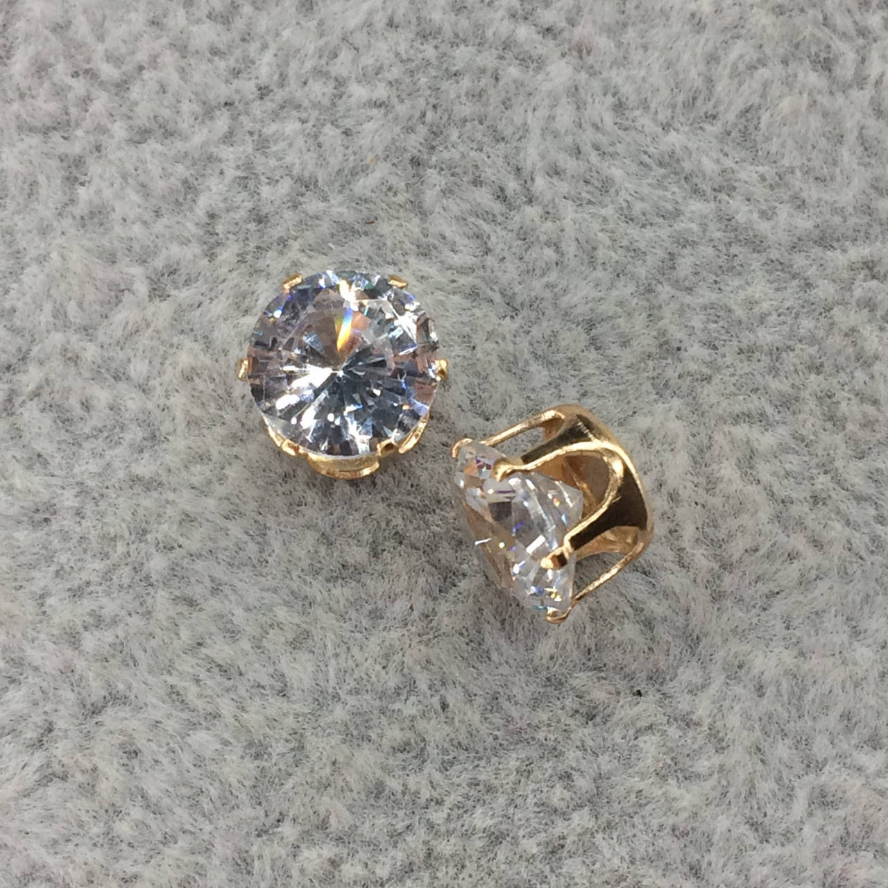 

Бусина на леску 8 мм с фианитами 20 шт цвет золото