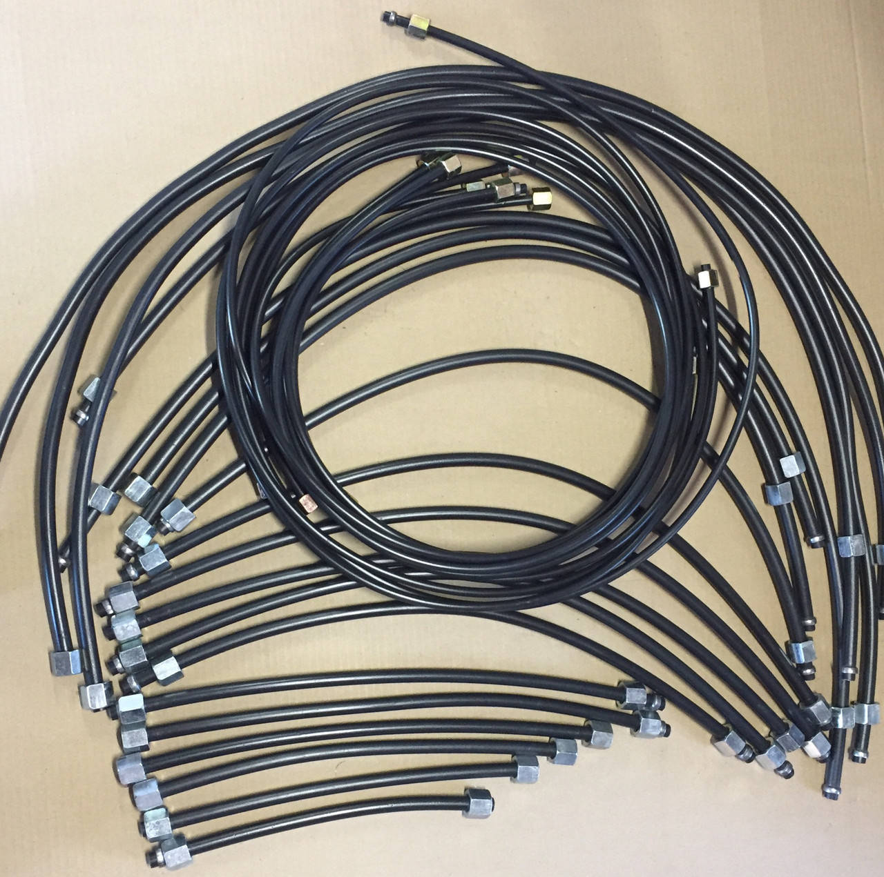 

Трубка тормозная ПВХ КАМАЗ 5320 (комплект 25 шт) пластик 5320-3506000