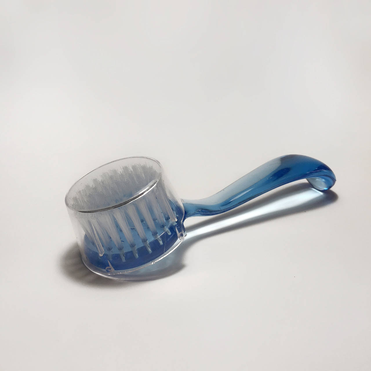 

PRO FEET Щетка для ногтей с ручкой прозрачная