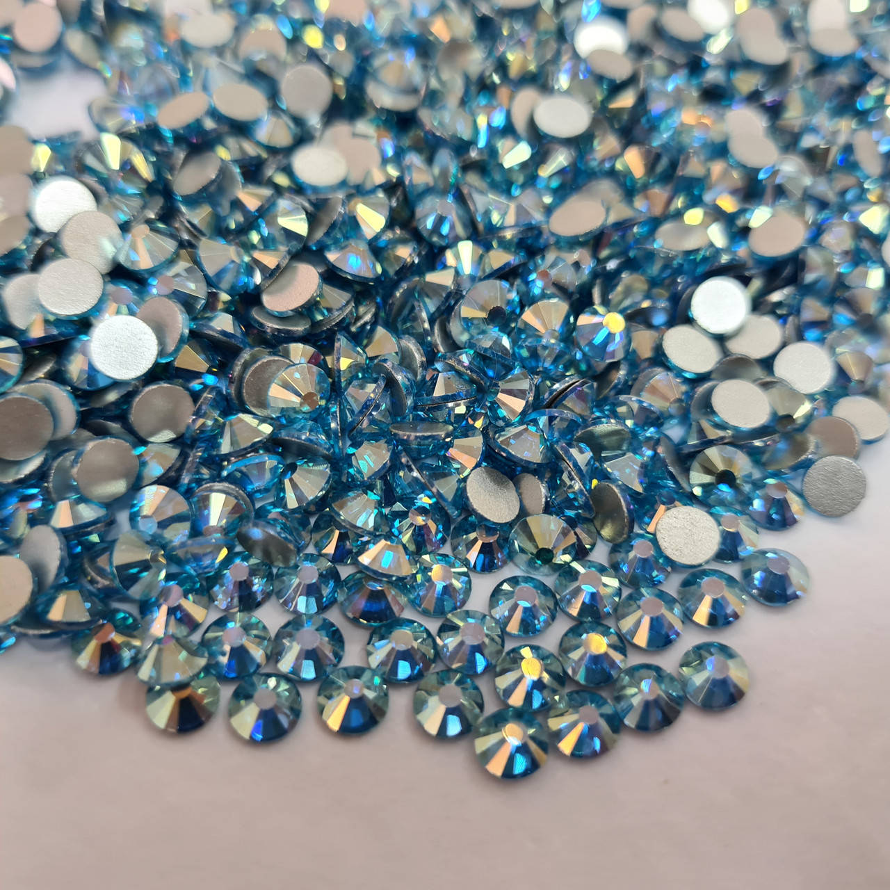 

Стразы Lux ss20 Aquamarine AB (5.0mm) 100шт